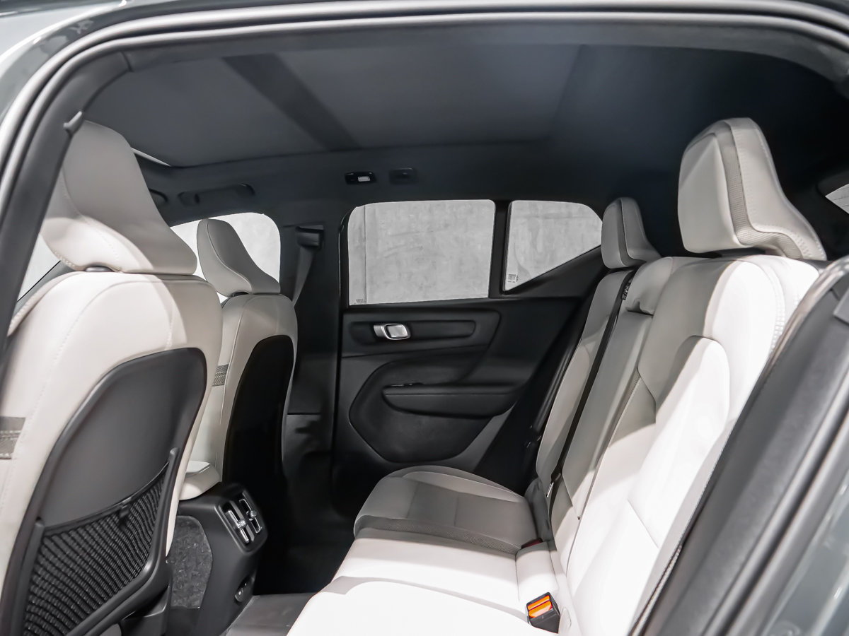 2026 Volvo EX40 Twin Motor, Ultra-12