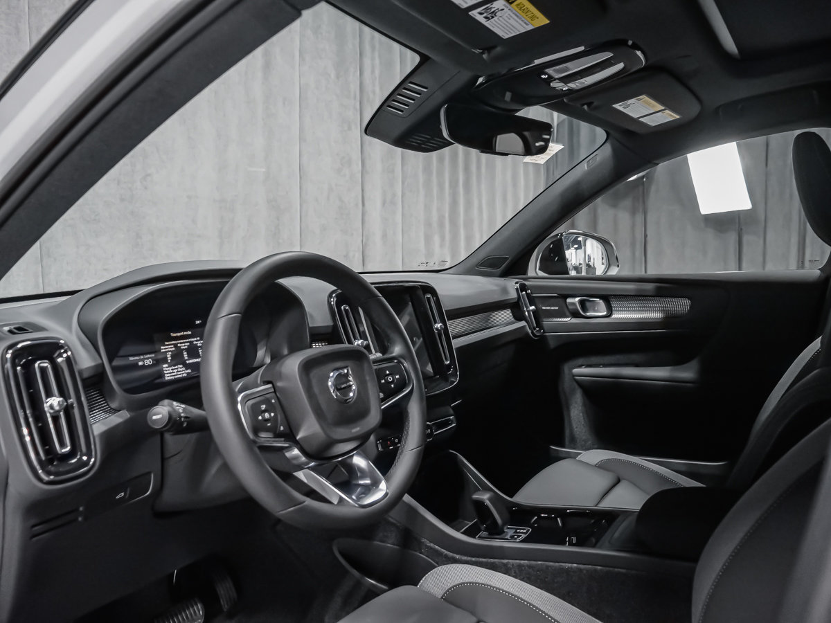2026 Volvo EX40 Twin Motor, Plus-5