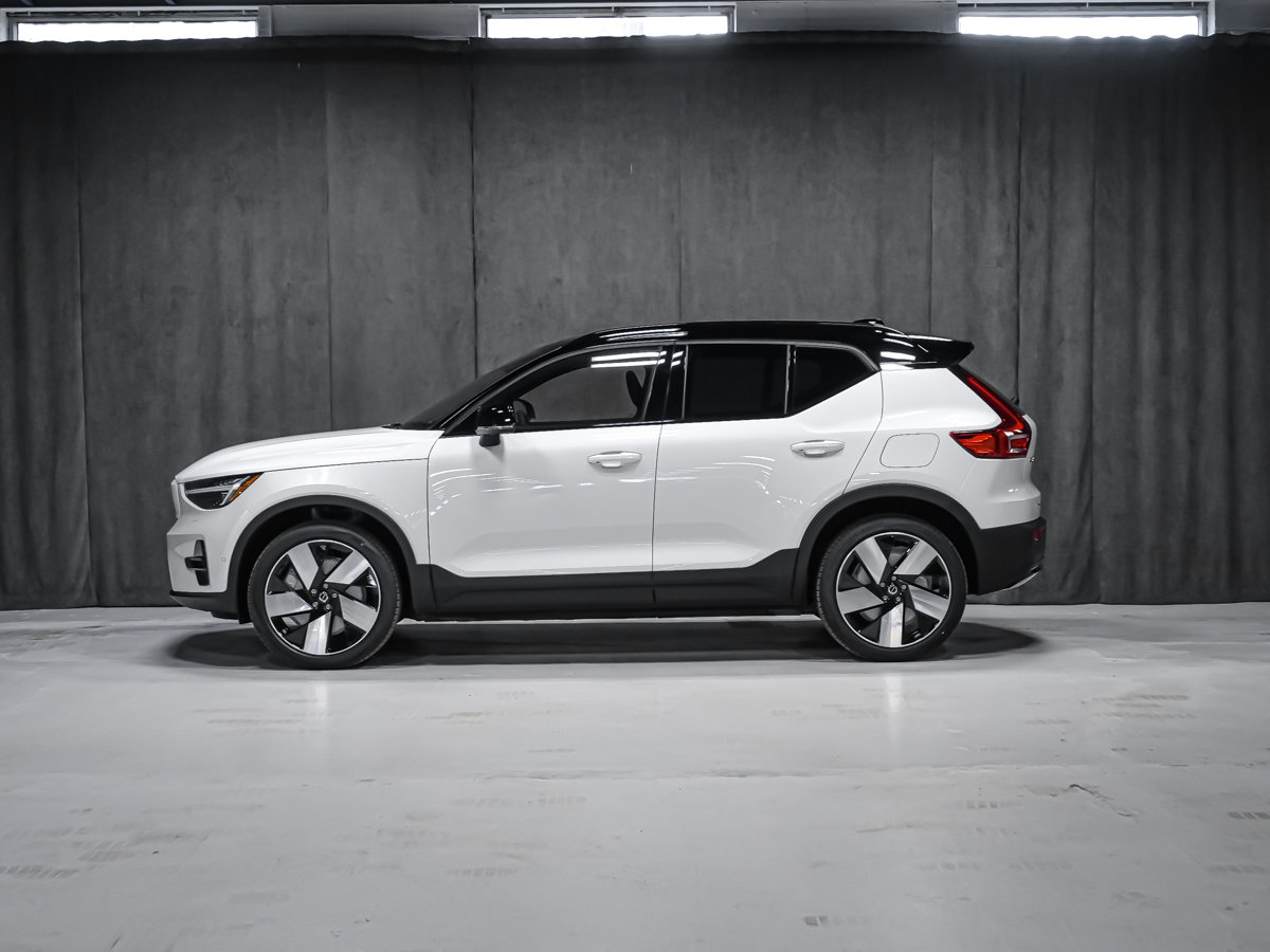 Volvo EX40 2026