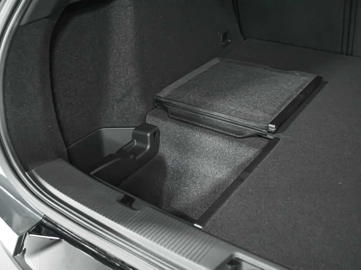 2027 Volvo EX60 Twin Motor, Ultra-19