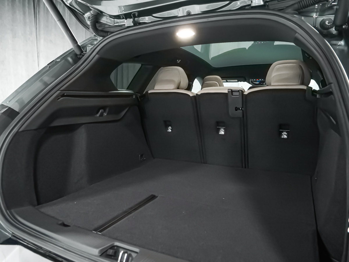 2027 Volvo EX60 Twin Motor, Ultra-18