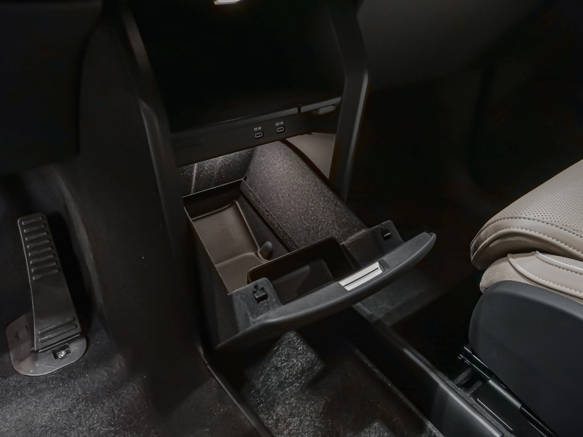 2027 Volvo EX60 Twin Motor, Ultra-58