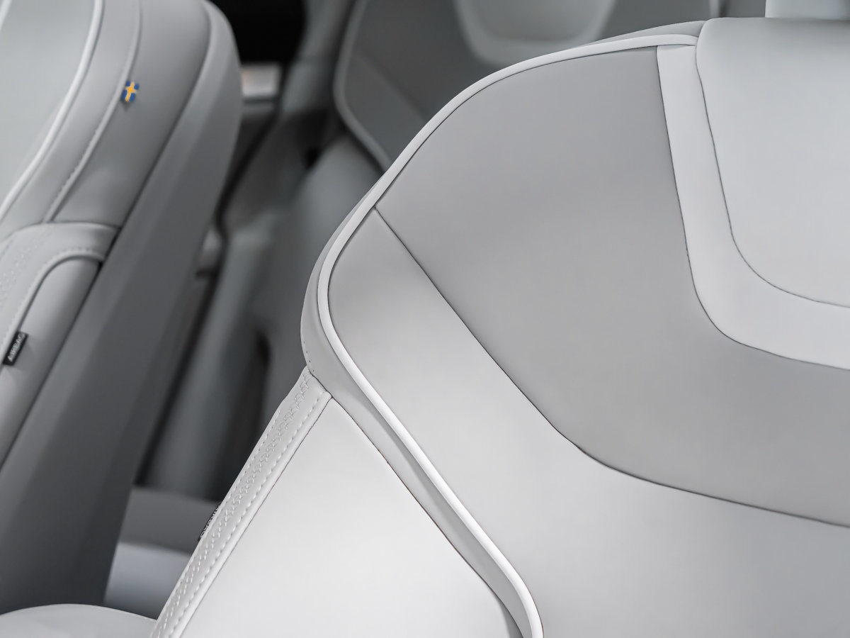 2025 Volvo EX90 ULTRA MAGS 22PO BOWER WIKINS-24