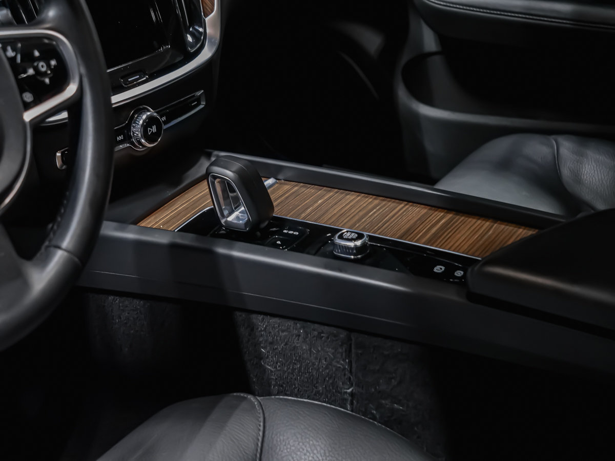 2023 Volvo V60 Cross Country B5 CORE CLIMATE-6