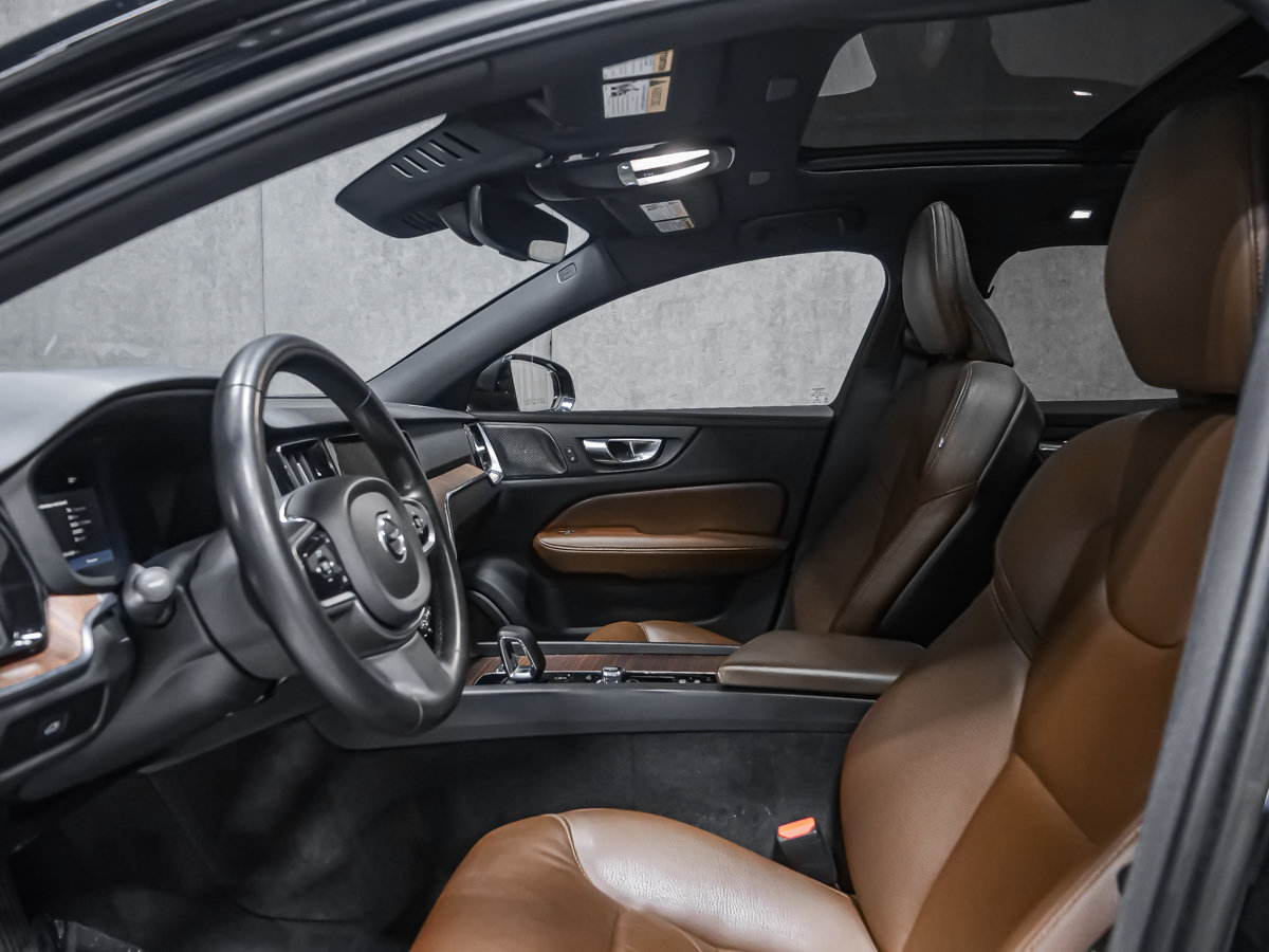 2023 Volvo V60 Cross Country B5 PLUS CLIMAT POLESTAR HARMAN KARDON-11