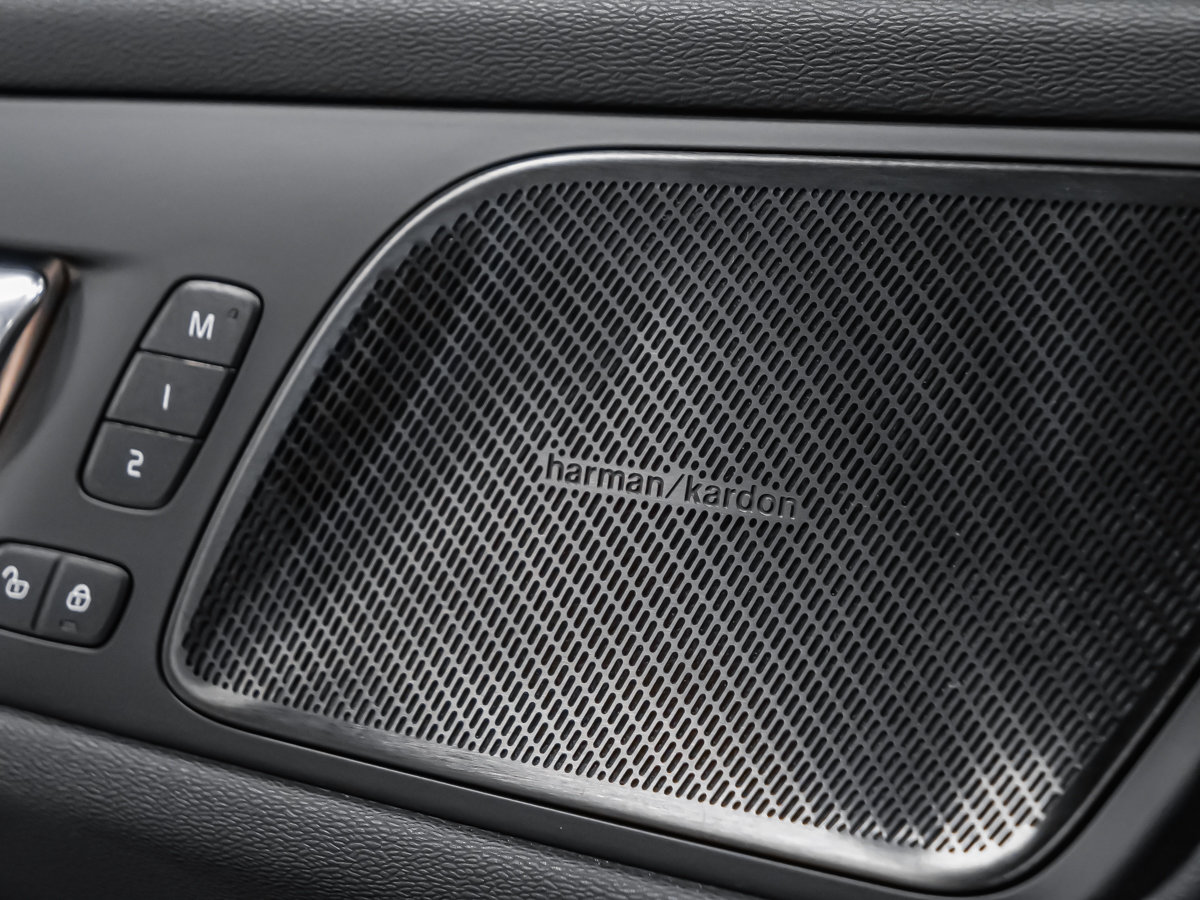 2023 Volvo V60 Cross Country B5 PLUS CLIMAT POLESTAR HARMAN KARDON-9