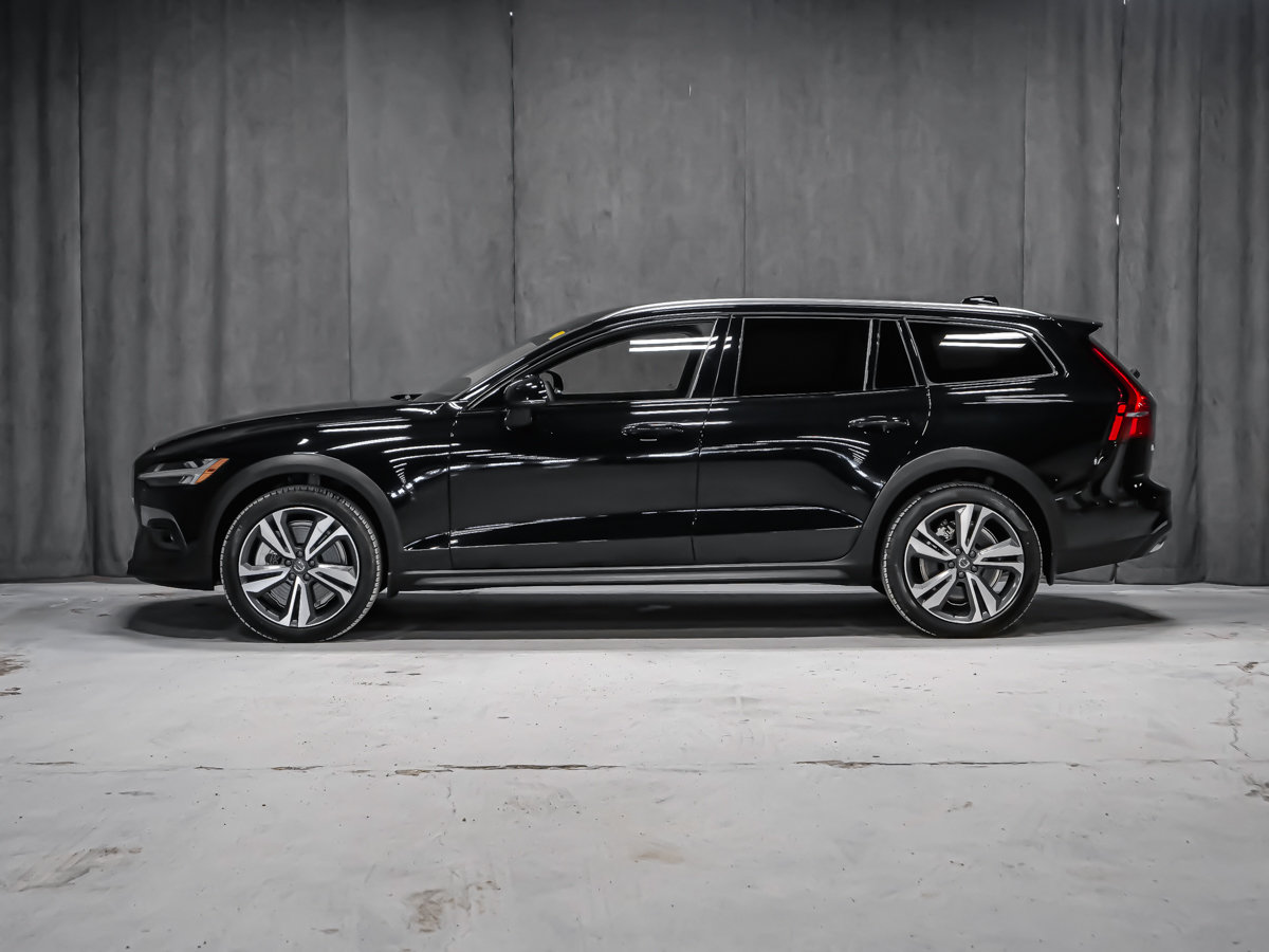 2025 Volvo V60 Cross Country B6 PLUS CLIMAT VOLANT CHAUFFANT MAGS 19PO-4