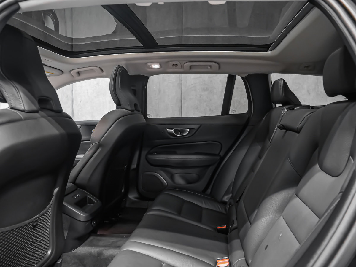 2025 Volvo V60 Cross Country B6 PLUS CLIMAT VOLANT CHAUFFANT MAGS 19PO-12