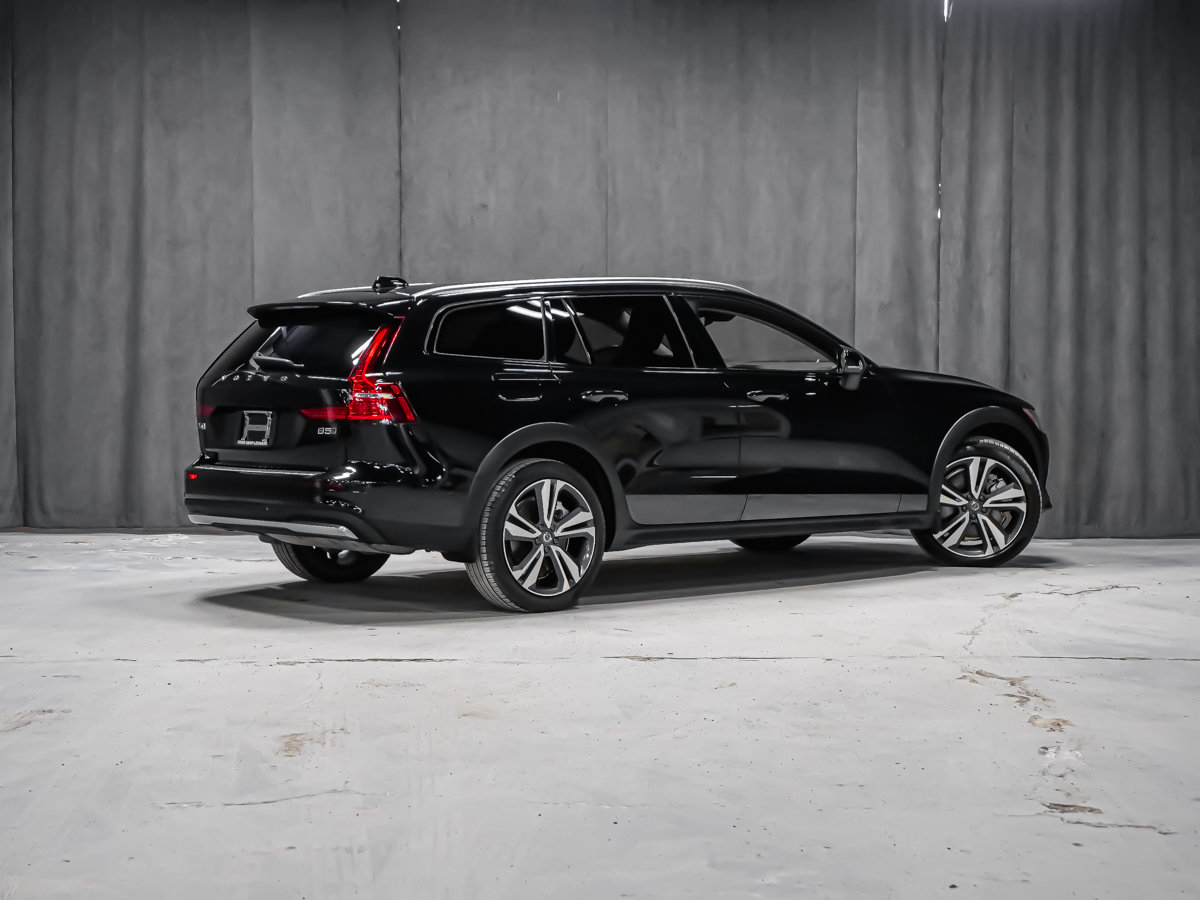 2025 Volvo V60 Cross Country B6 PLUS CLIMAT VOLANT CHAUFFANT MAGS 19PO-2