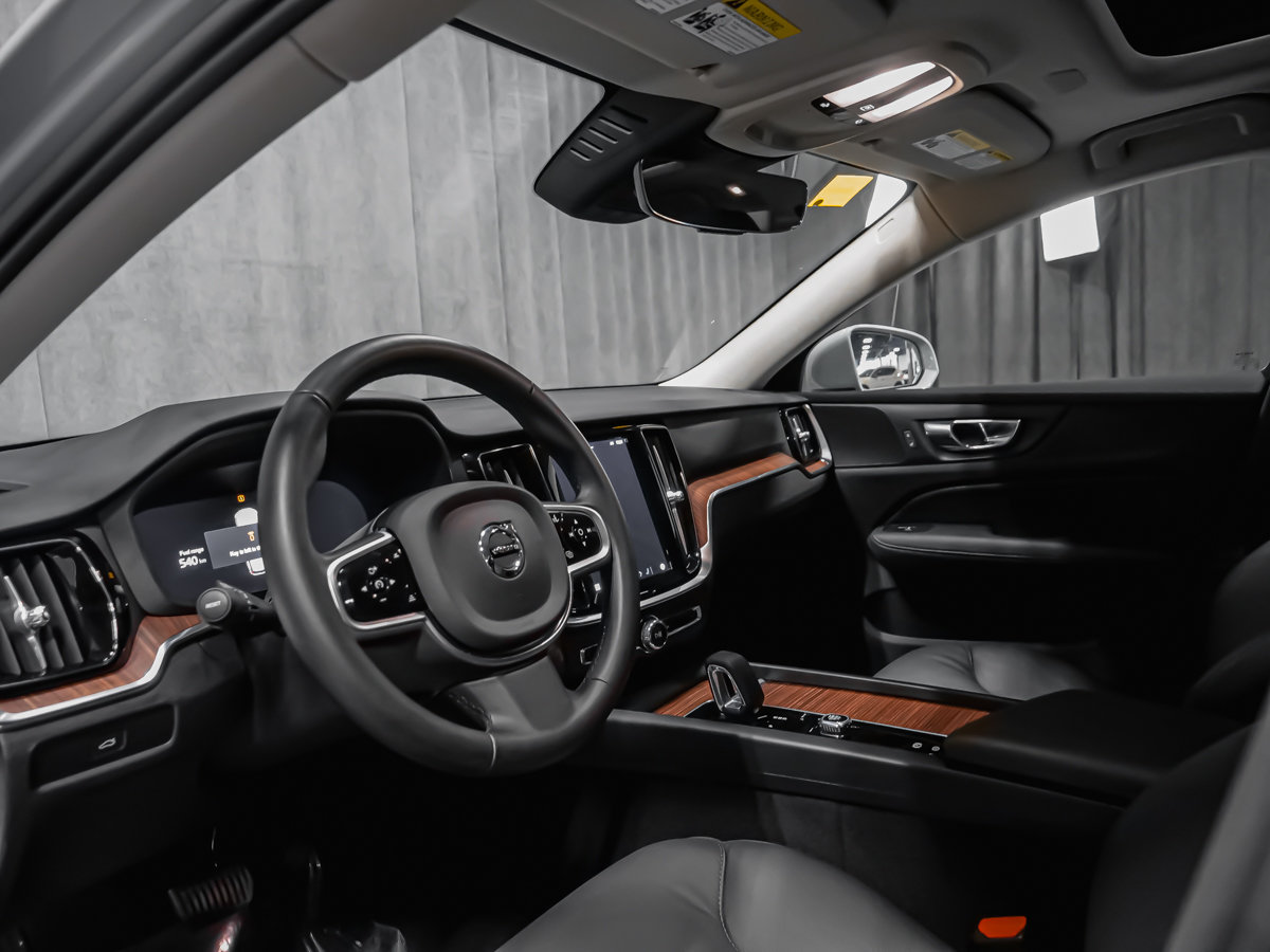 Volvo V60 Cross Country B5 PLUS BRIGHT CLIMAT MAGS 19PO VOLANT CHAUFFANT 2025-6