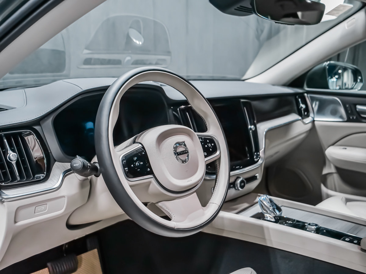 2026 Volvo V60 Cross Country Ultra-8