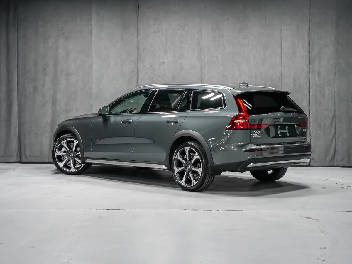 2026 Volvo V60 Cross Country Ultra-4