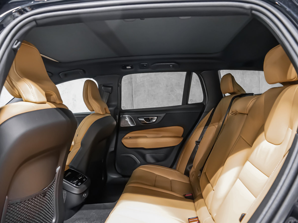 Volvo V60 Cross Country Ultra 2026-13