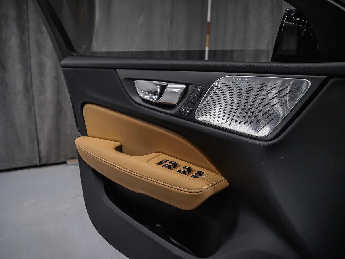 Volvo V60 Cross Country Ultra 2026-8