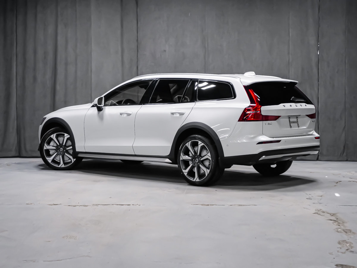 Volvo V60 Cross Country Ultra 2026-2