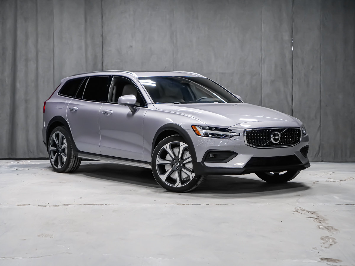 2026 Volvo V60 Cross Country Ultra-1