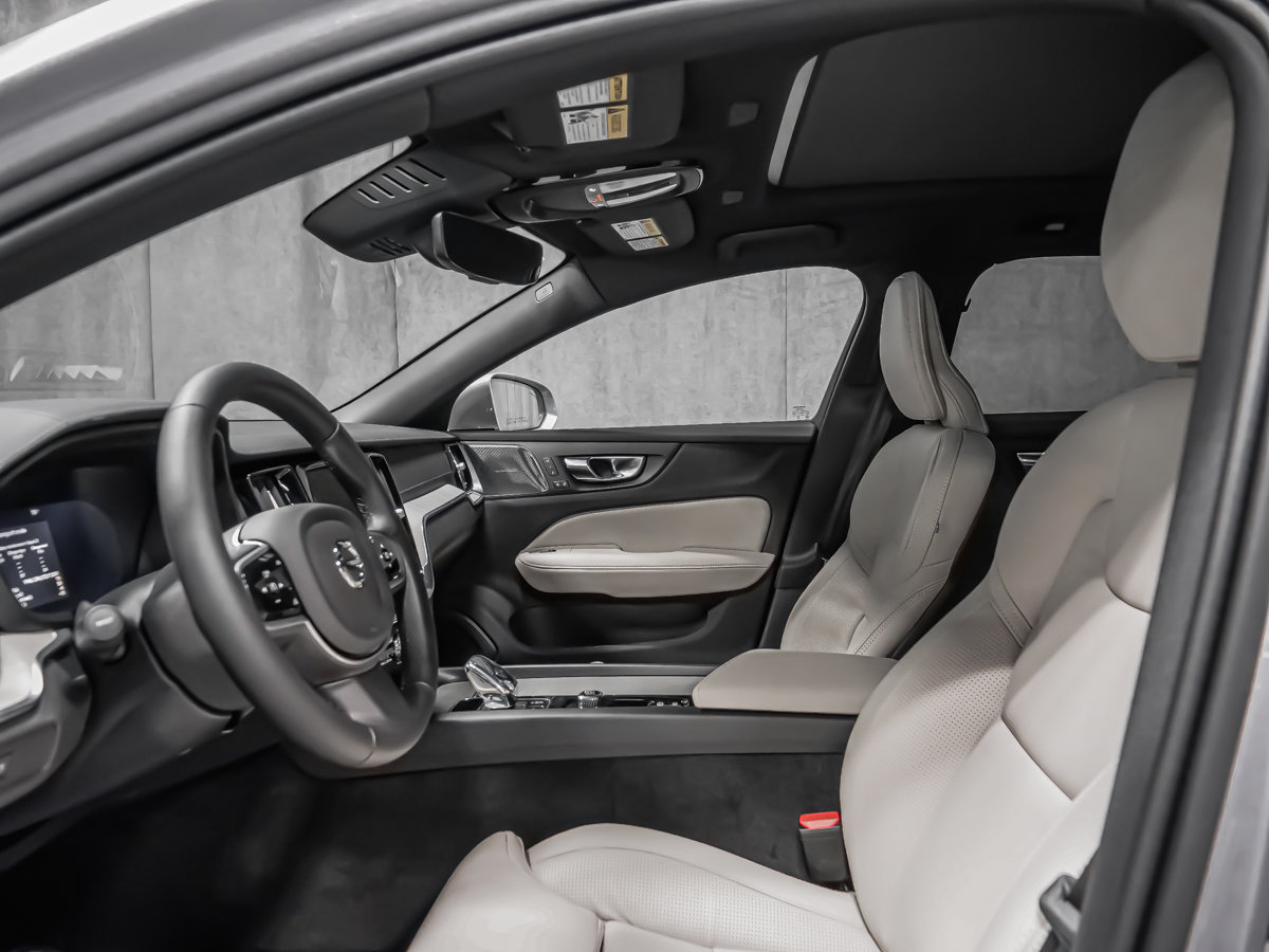 2026 Volvo V60 Cross Country Ultra-12