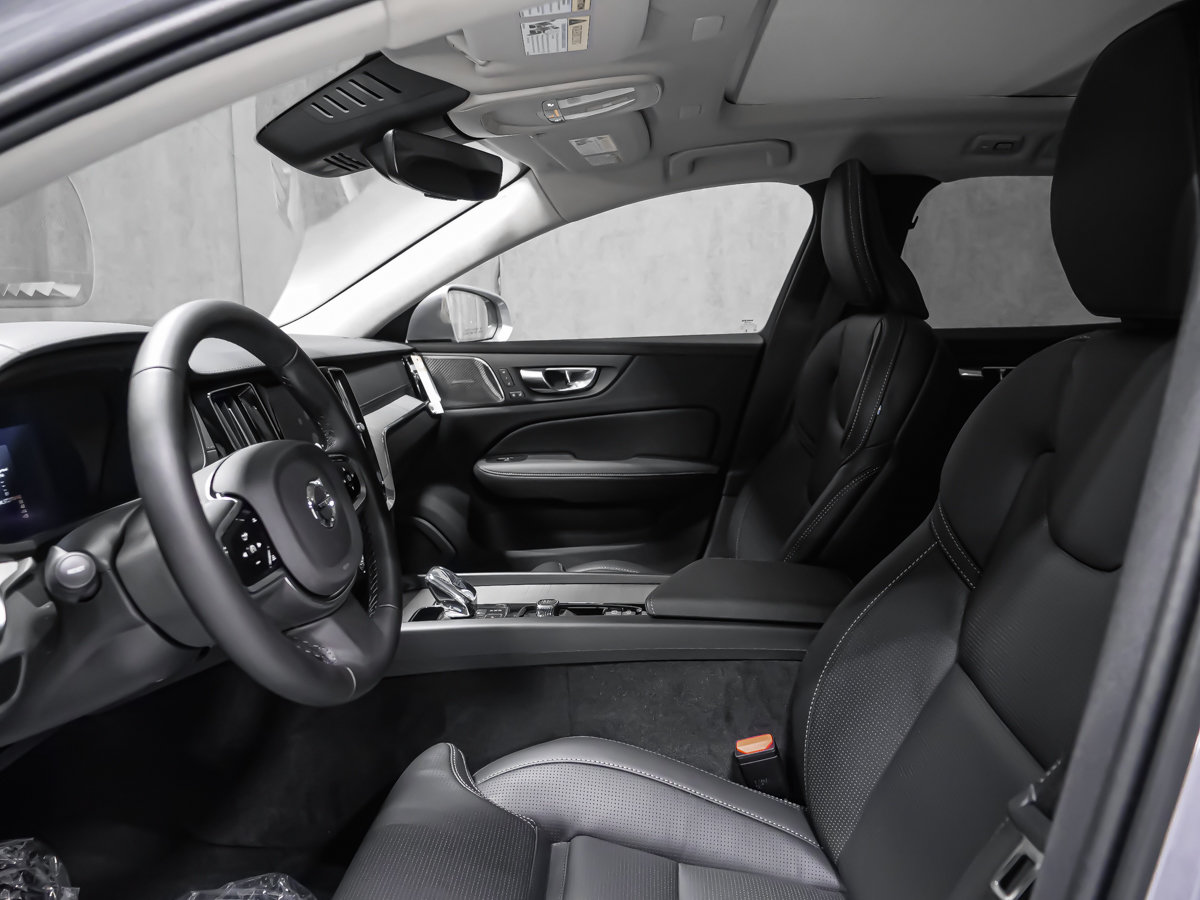 2026 Volvo V60 Cross Country Ultra-8