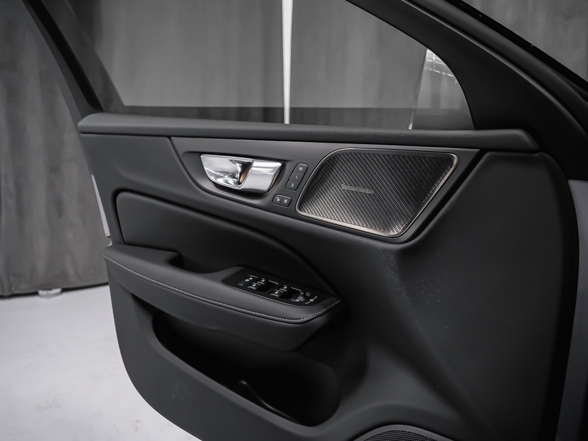 Volvo V60 Cross Country Ultra 2026-7