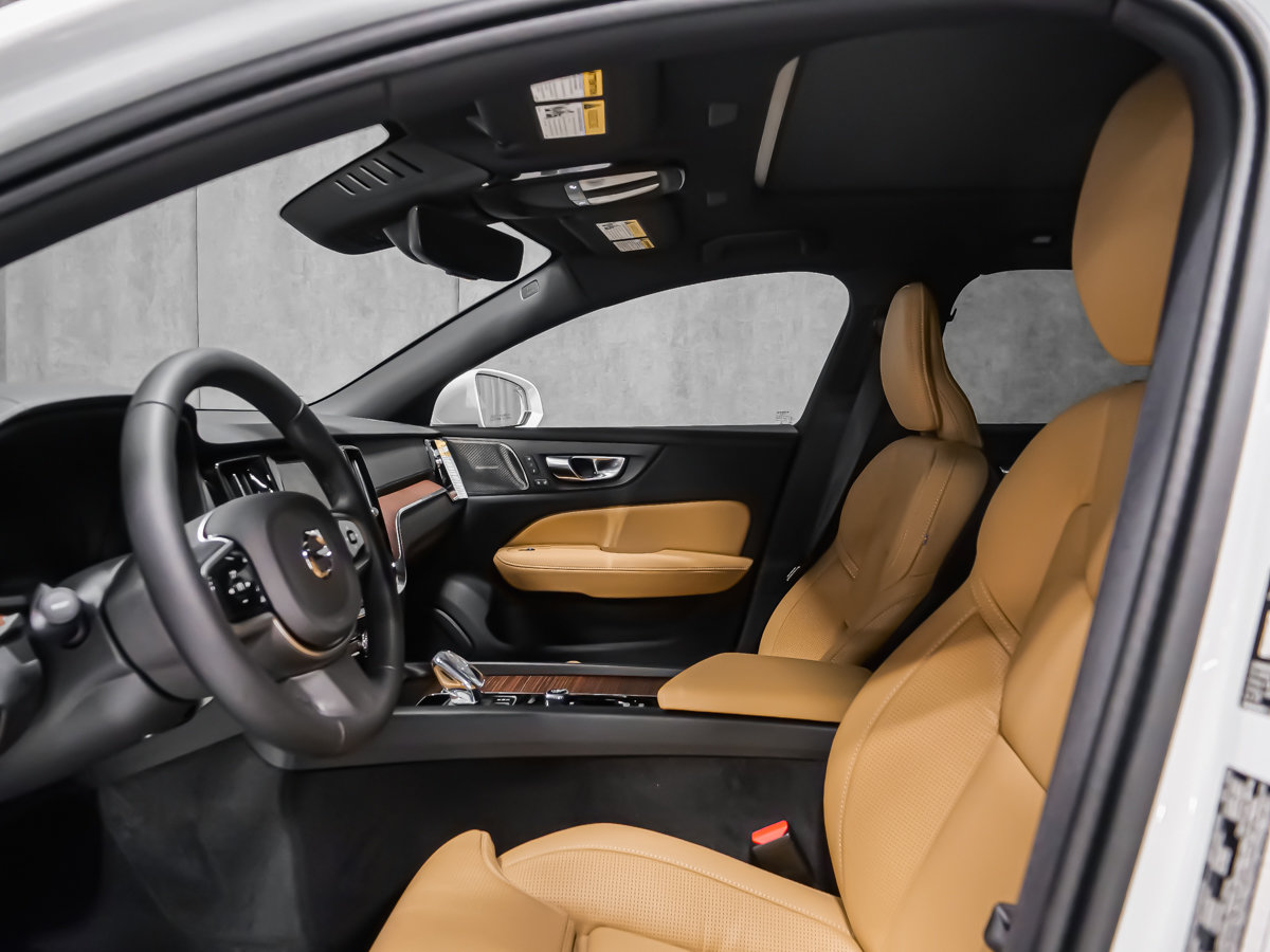 2026 Volvo V60 Cross Country Ultra-10