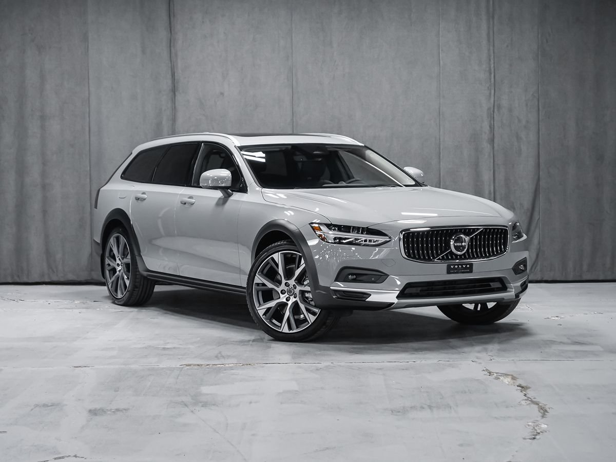 2026 Volvo V90 Cross Country Ultra-1