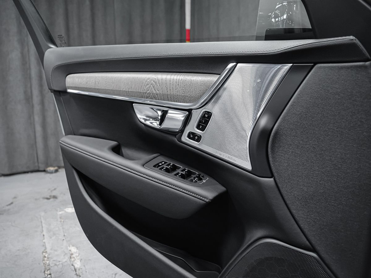 2026 Volvo V90 Cross Country Ultra-12