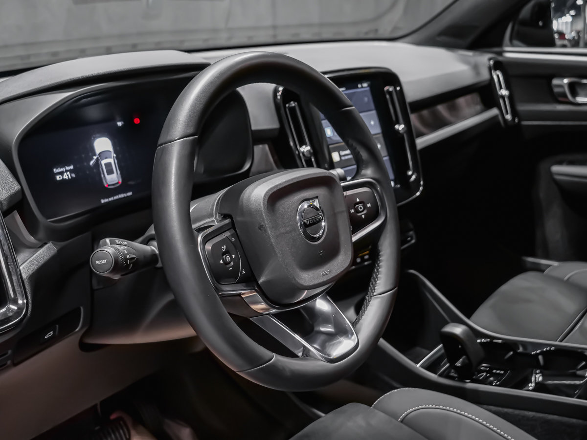 Volvo XC40 Recharge Pure Electric PLUS CLIMATE 2024-9