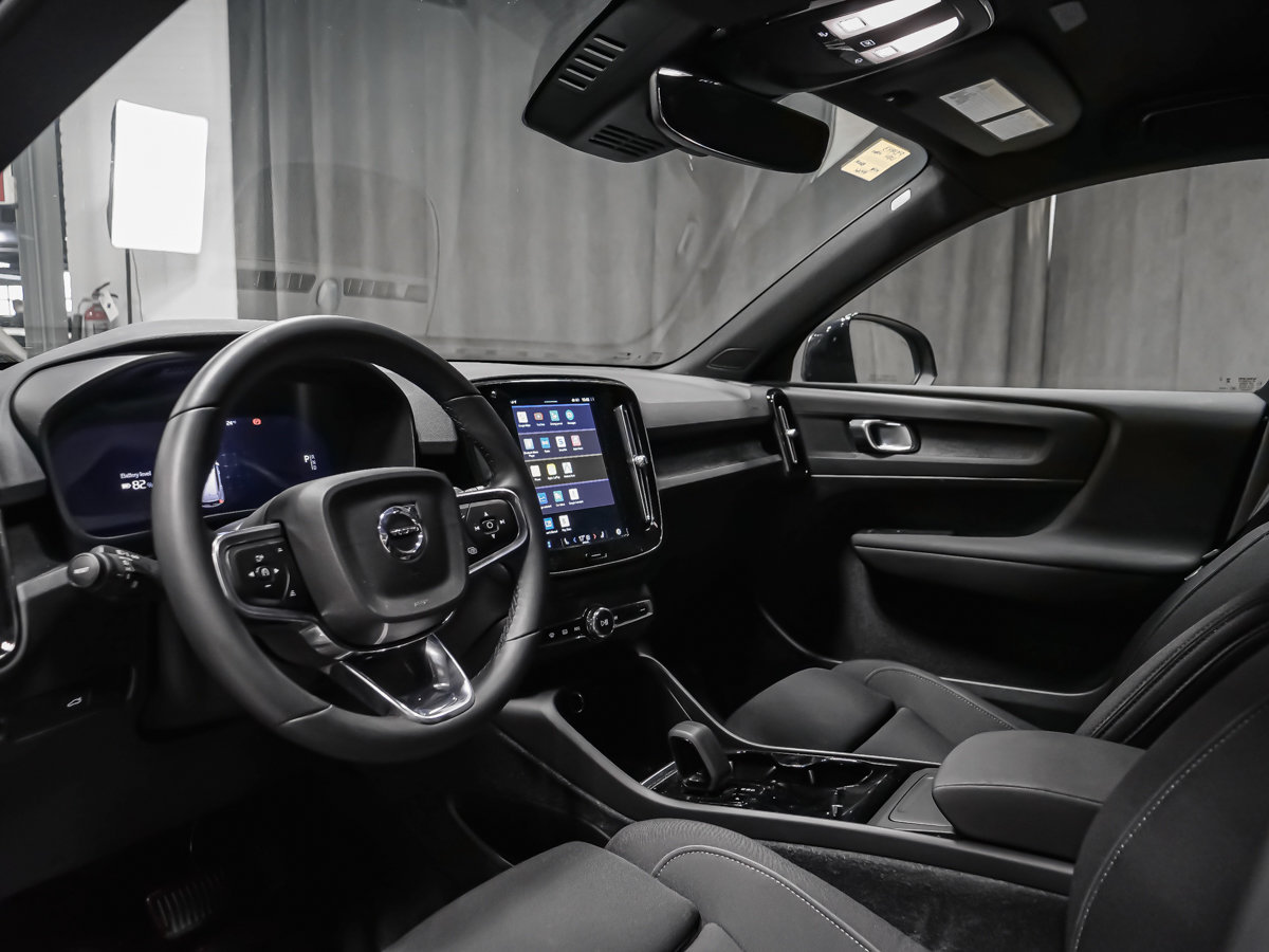 2024 Volvo XC40 Recharge Pure Electric Core-1