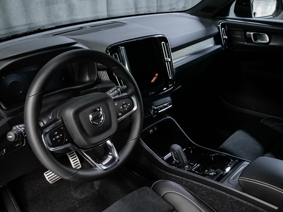 2022 Volvo XC40 R-DESIGN-8