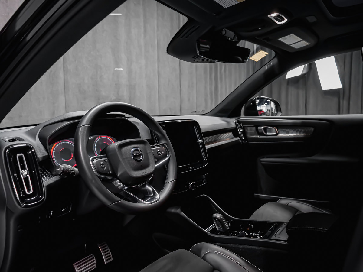 Volvo XC40 R-Design Harman Kardon 2022-5