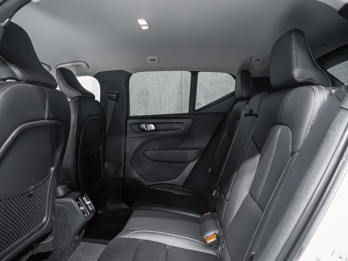 Volvo XC40 B5 CORE CONVENIENCE CLIMATE 2023-11