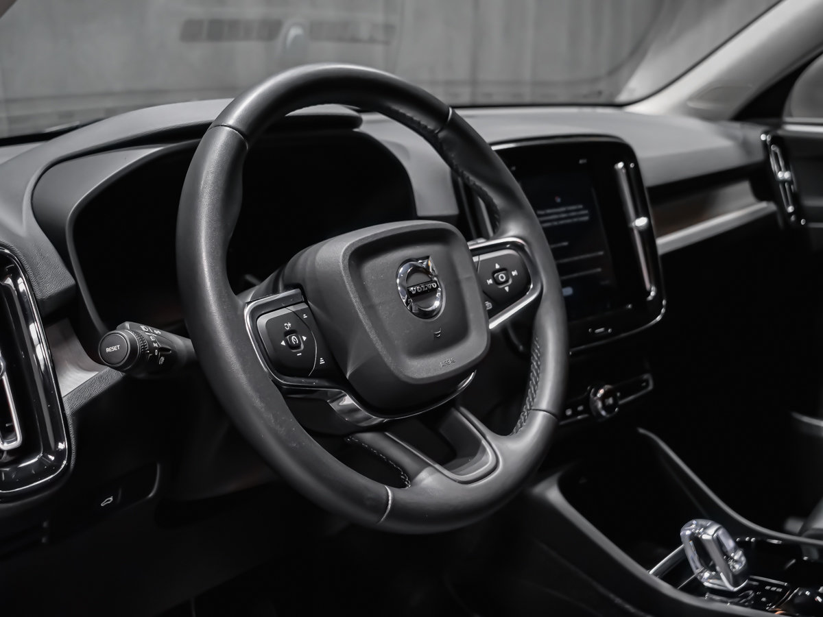 2023 Volvo XC40 B5 PLUS BRIGHT CLIMATE-7