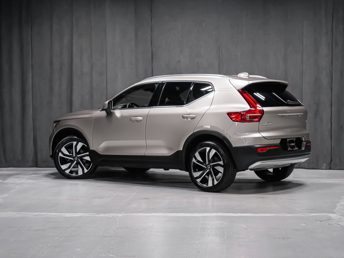 2023 Volvo XC40 B5 PLUS BRIGHT CLIMATE-3