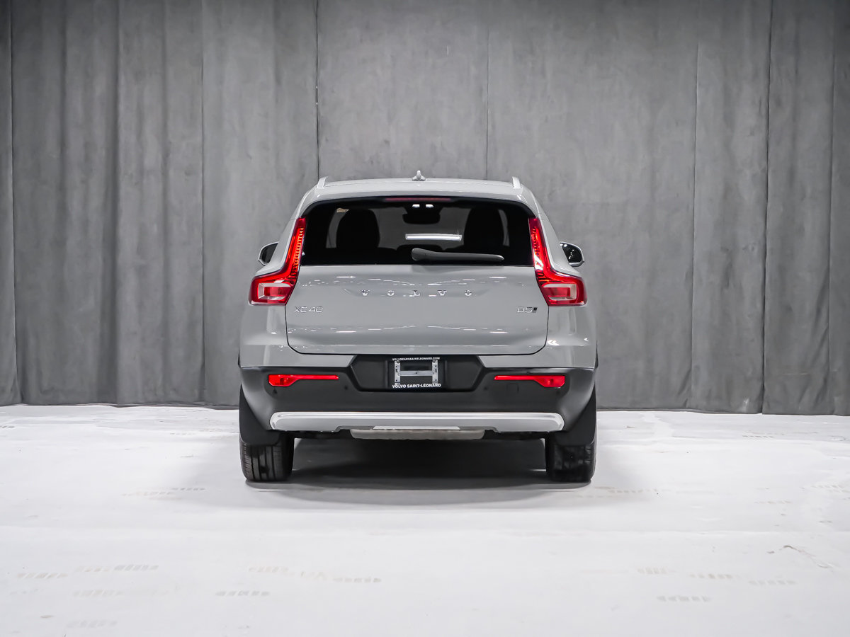 2025 Volvo XC40 B5 CORE BRIGHT CLIMATE-4