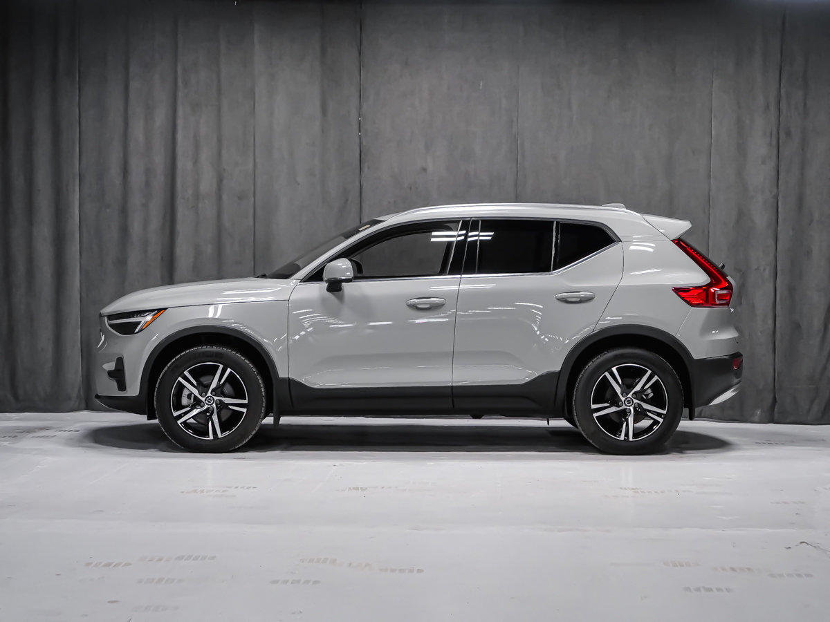 2025 Volvo XC40 B5 CORE BRIGHT CLIMATE-2