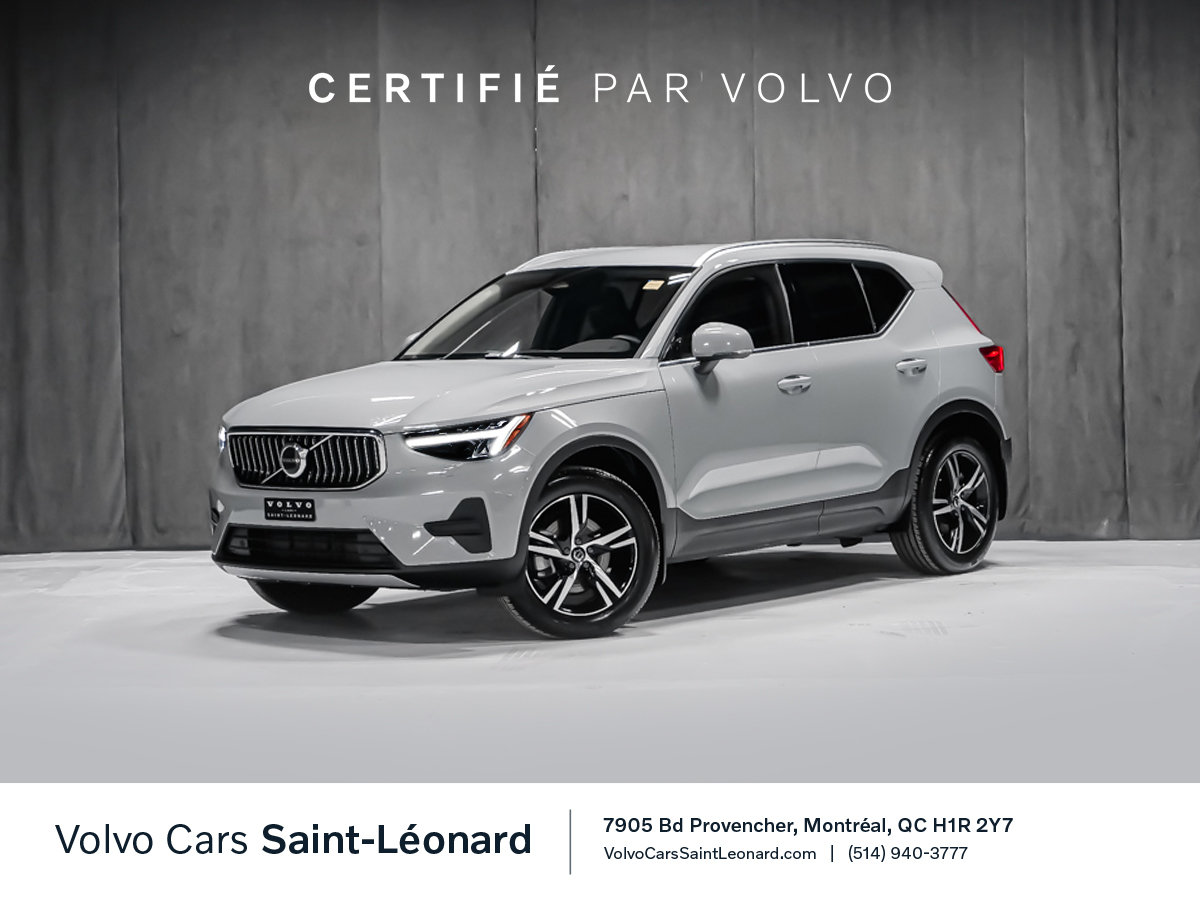 Gray (VAPOR GREY) 2025 Volvo XC40 B5 Core Bright Theme AWD SUV / Crossover All-Wheel Drive Automatic