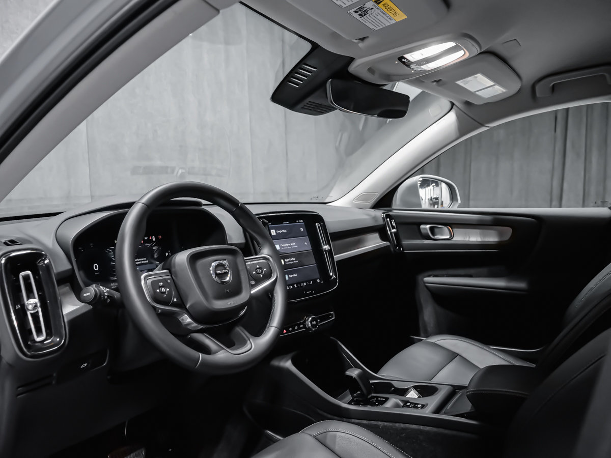 2025 Volvo XC40 B5 CORE BRIGHT CLIMATE-5