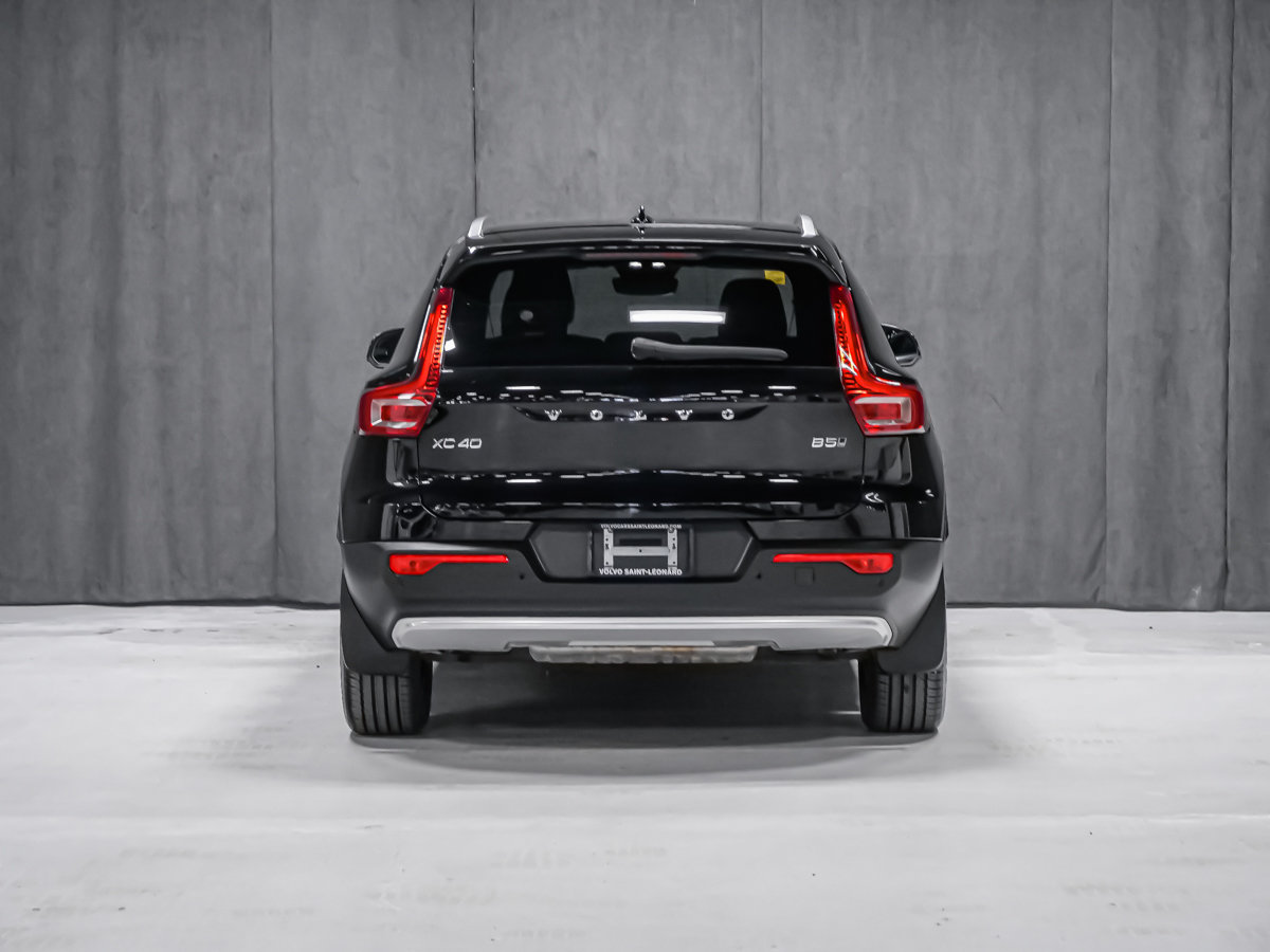 Volvo XC40 B5 CORE BRIGHT 2025-4