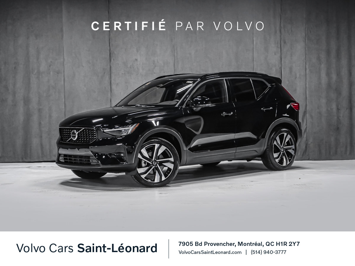  2025 Volvo XC40 B5 Plus Dark Theme AWD   