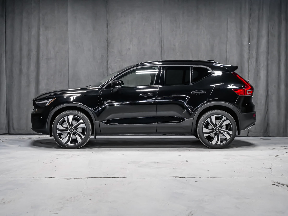 Volvo XC40 Ultra (Dark Theme) 2026-4