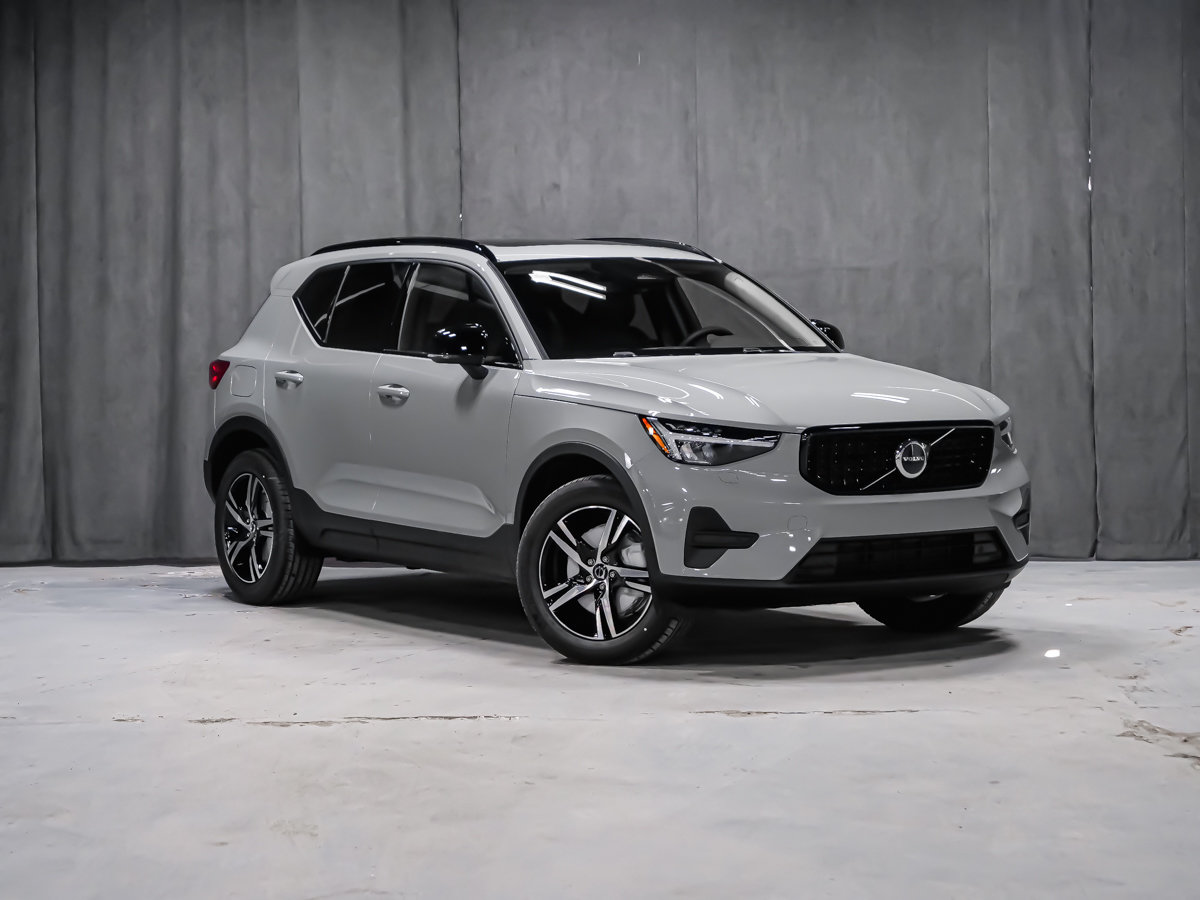 Volvo XC40 Core (Dark Theme) 2026-1
