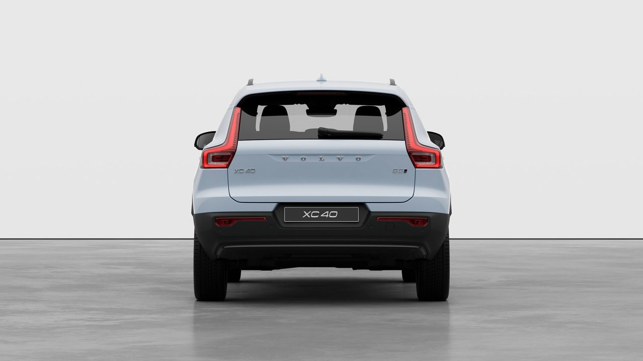 Volvo XC40 Core (Dark Theme) 2026-5
