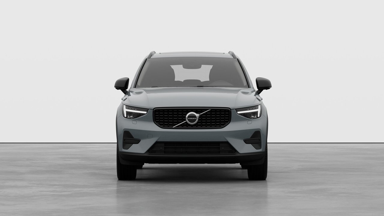 Volvo XC40 Core (Dark Theme) 2026-4