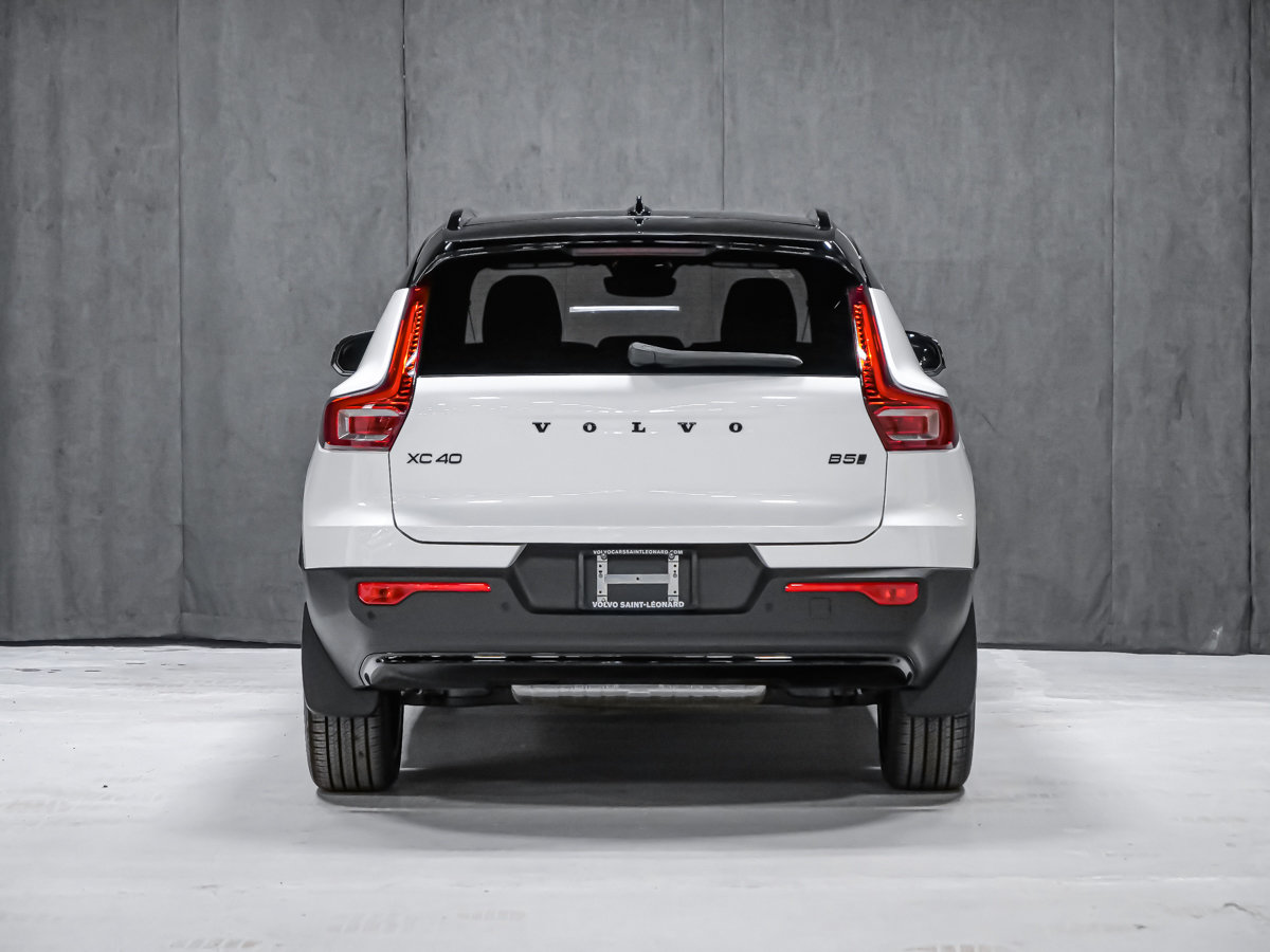 Volvo XC40 Ultra Black Edition 2026-4