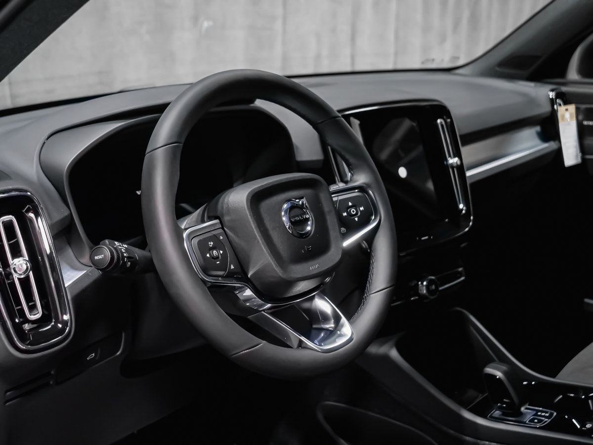 Volvo XC40 Ultra Black Edition 2026-7