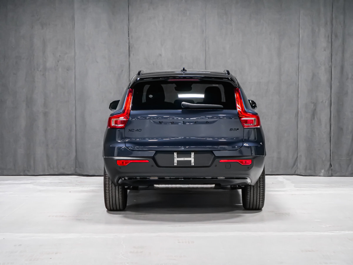 Volvo XC40 Ultra Black Edition 2026-4