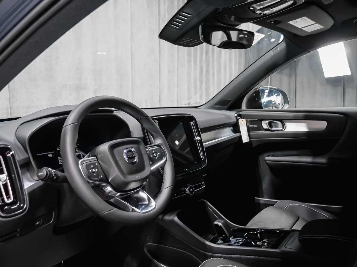 Volvo XC40 Ultra Black Edition 2026-5