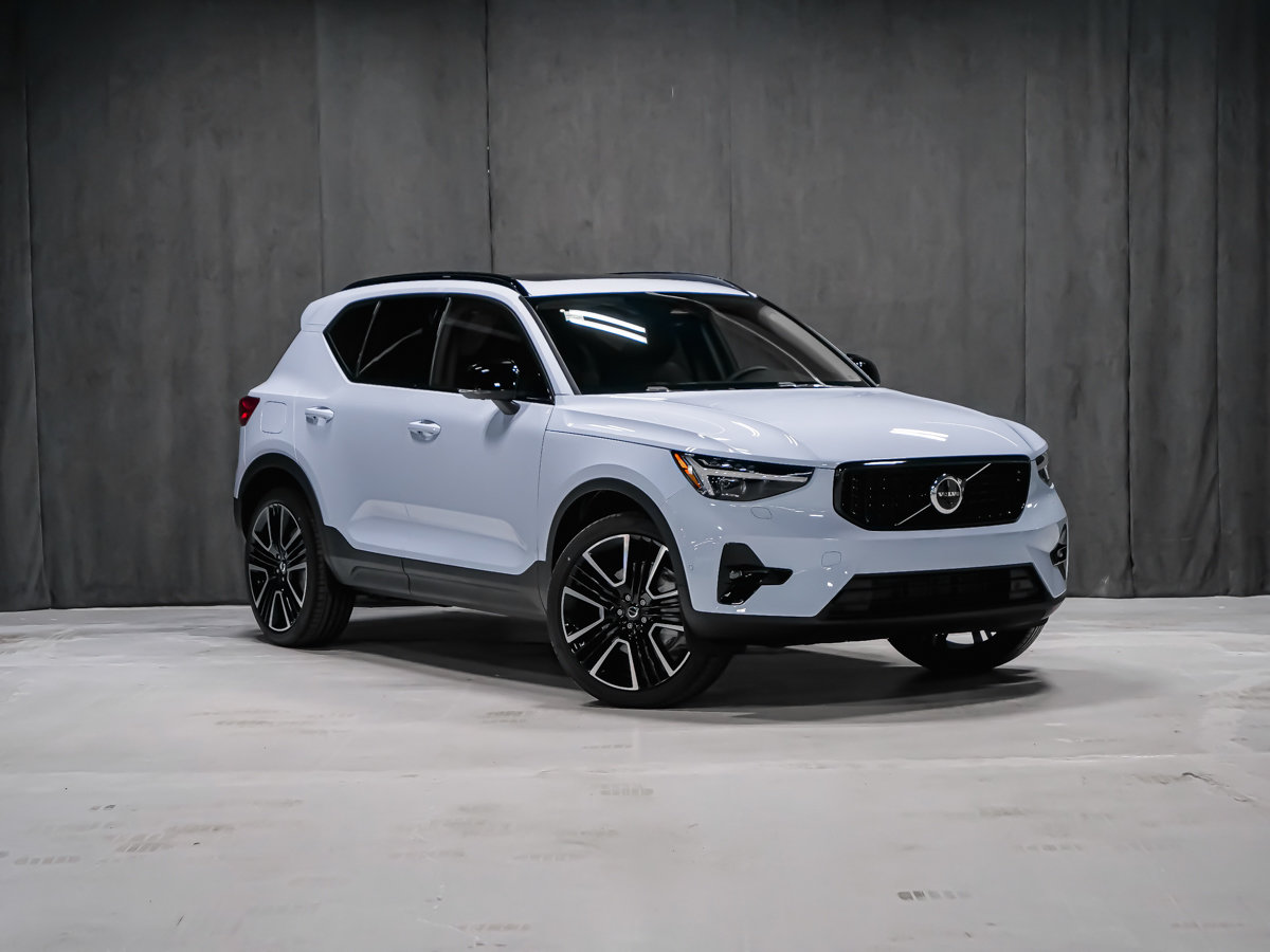 Volvo XC40 Ultra (Dark Theme) 2026-2