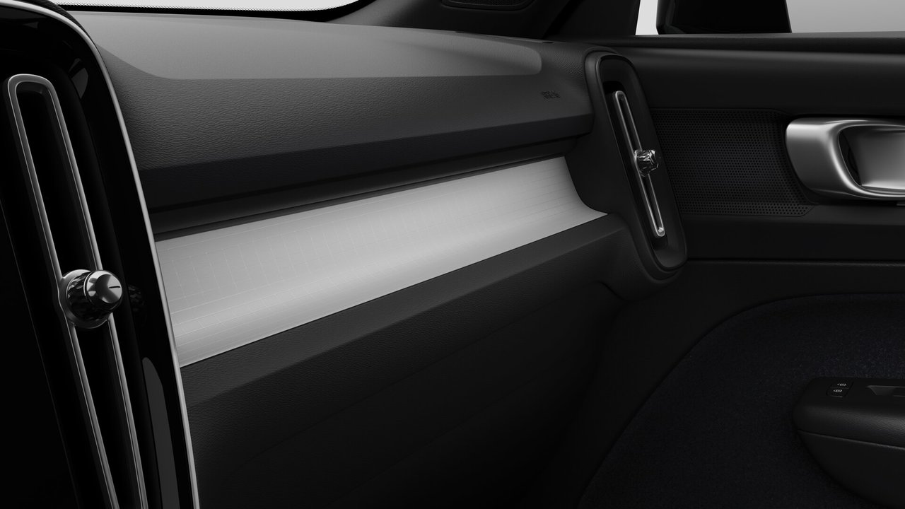 Volvo XC40 Plus Dark Theme 2026-8