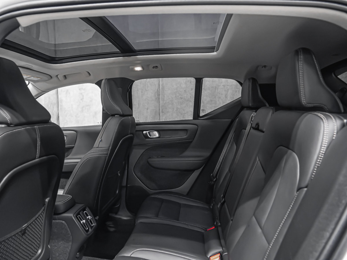 Volvo XC40 B5 PLUS DARK CLIMAT CYCLISTE 2026-11